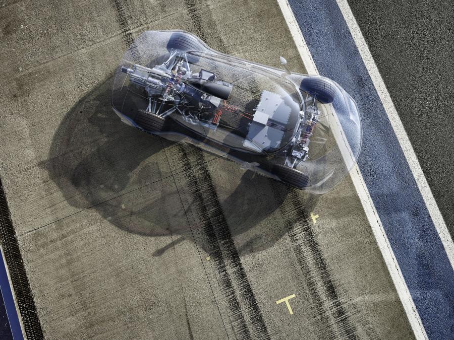  Mercedes-AMG Project ONE 2017 года  (фото 11 из 28)